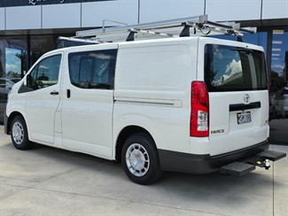 2020 Toyota Hiace - Thumbnail