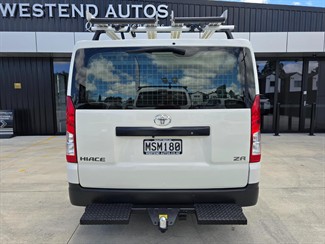 2020 Toyota Hiace - Thumbnail