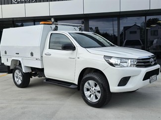 2016 Toyota Hilux - Thumbnail