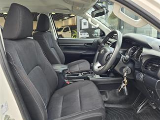 2020 Toyota Hilux - Thumbnail