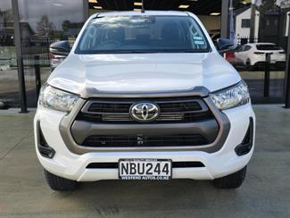 2020 Toyota Hilux - Thumbnail