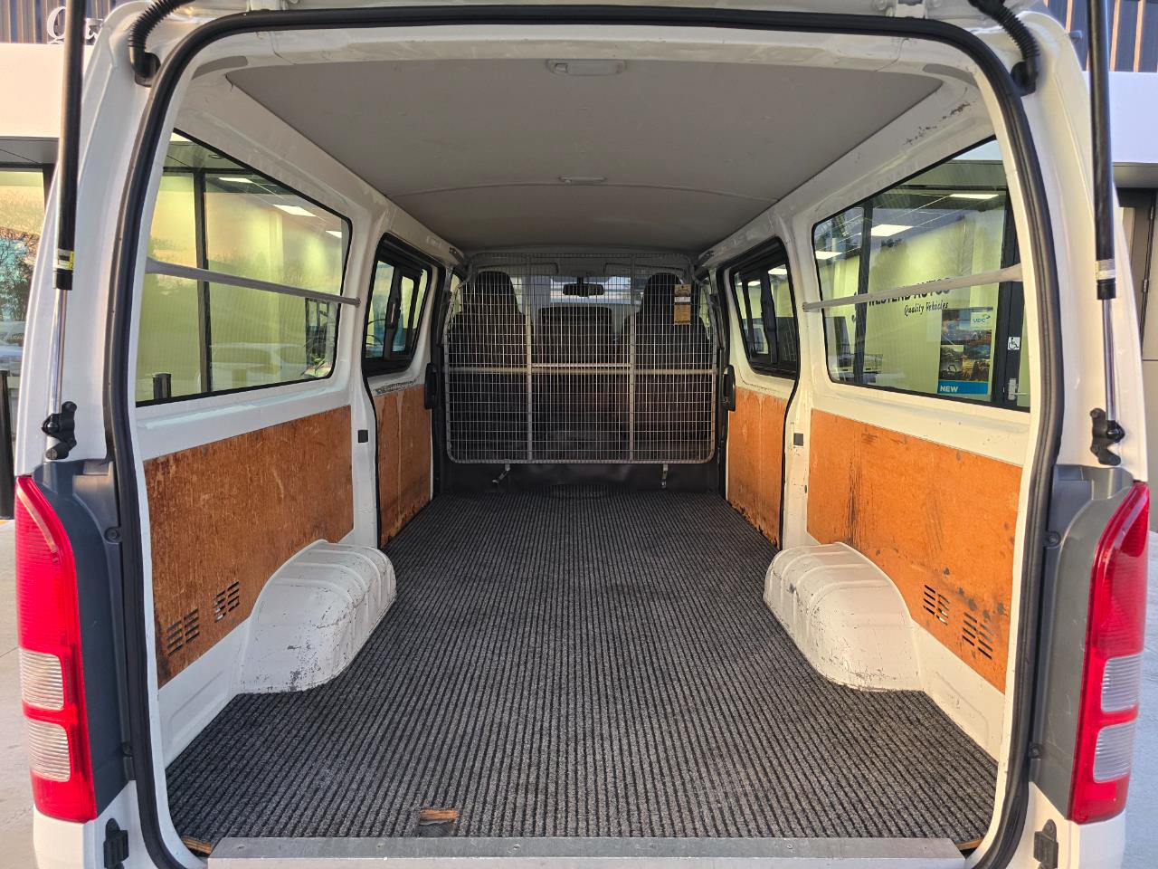 2014 Toyota Hiace
