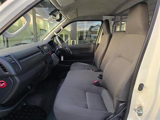 2014 Toyota Hiace - Thumbnail