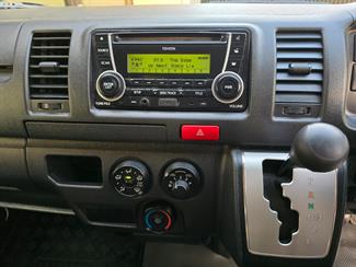 2014 Toyota Hiace - Thumbnail