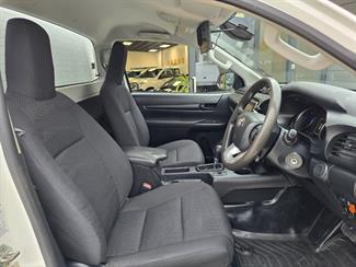 2019 Toyota Hilux - Thumbnail