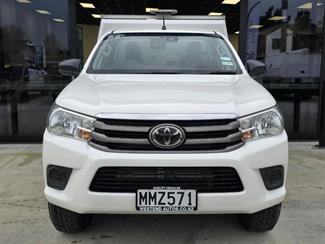 2019 Toyota Hilux - Thumbnail