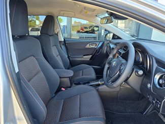 2017 Toyota Corolla - Thumbnail