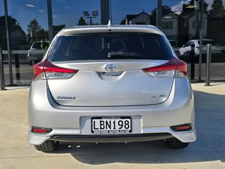 2017 Toyota Corolla - Thumbnail