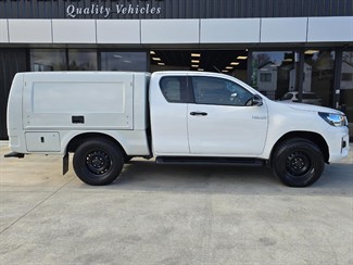 2019 Toyota Hilux - Thumbnail