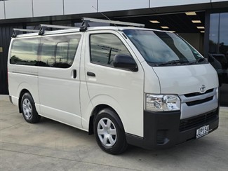 2016 Toyota Hiace - Thumbnail