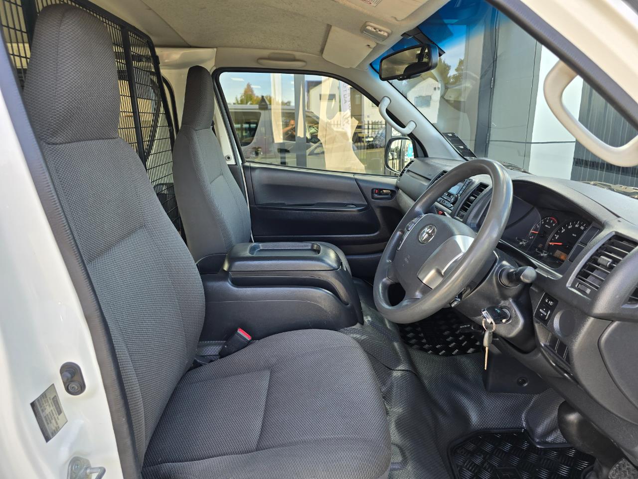 2016 Toyota Hiace