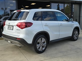 2021 Suzuki Vitara - Thumbnail