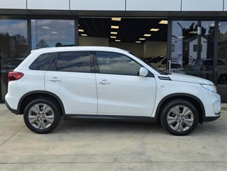 2021 Suzuki Vitara - Thumbnail