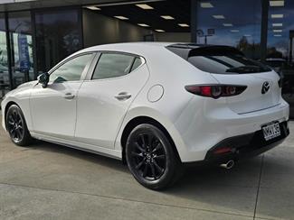2021 Mazda 3 - Thumbnail