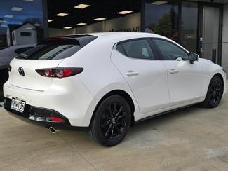 2021 Mazda 3 - Thumbnail