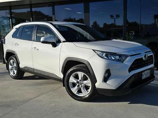 2021 Toyota RAV4 - Thumbnail