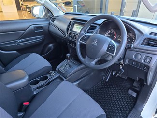 2021 Mitsubishi Triton - Thumbnail