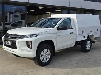 2021 Mitsubishi Triton - Thumbnail