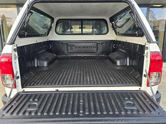 2018 Toyota Hilux - Thumbnail