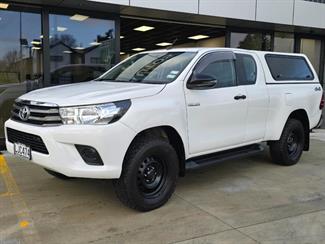 2018 Toyota Hilux - Thumbnail