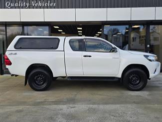 2018 Toyota Hilux - Thumbnail