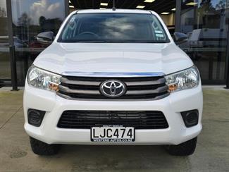 2018 Toyota Hilux - Thumbnail