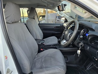 2018 Toyota Hilux - Thumbnail