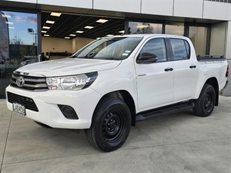 2017 Toyota Hilux - Thumbnail