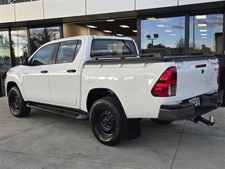 2017 Toyota Hilux - Thumbnail
