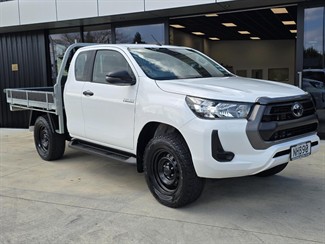 2021 Toyota Hilux - Thumbnail