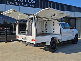 2019 Toyota Hilux - Thumbnail