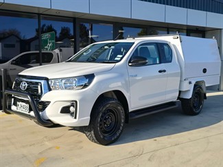 2019 Toyota Hilux - Thumbnail