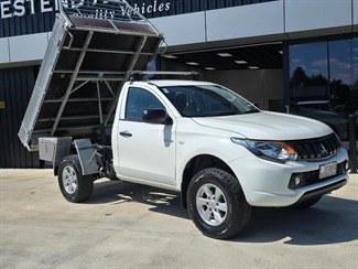 2018 Mitsubishi Triton - Thumbnail