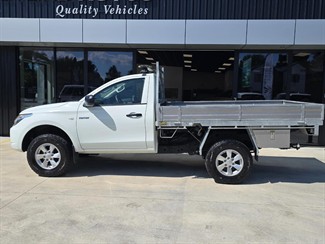 2018 Mitsubishi Triton - Thumbnail