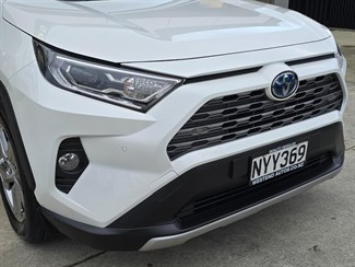 2021 Toyota Rav4 - Thumbnail