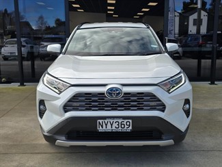 2021 Toyota Rav4 - Thumbnail