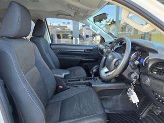 2019 Toyota Hilux - Thumbnail