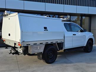 2019 Toyota Hilux - Thumbnail