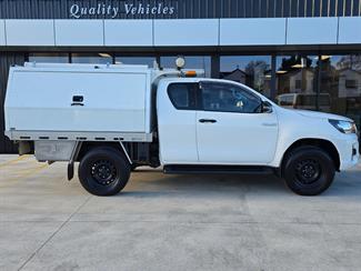 2019 Toyota Hilux - Thumbnail