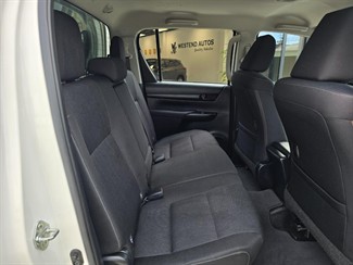 2021 Toyota Hilux - Thumbnail