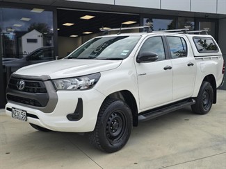 2021 Toyota Hilux - Thumbnail