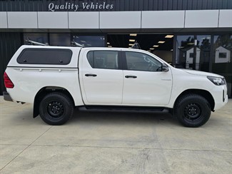 2021 Toyota Hilux - Thumbnail