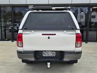 2021 Toyota Hilux - Thumbnail