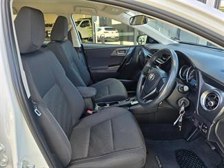 2017 Toyota Corolla - Thumbnail
