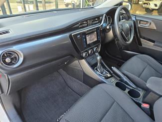 2017 Toyota Corolla - Thumbnail