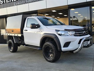 2022 Toyota Hilux - Thumbnail