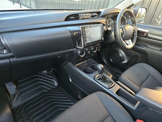 2022 Toyota Hilux - Thumbnail