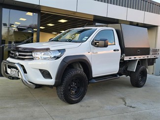 2022 Toyota Hilux - Thumbnail