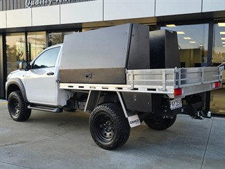 2022 Toyota Hilux - Thumbnail