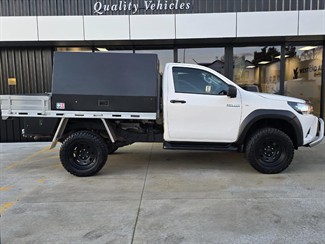 2022 Toyota Hilux - Thumbnail
